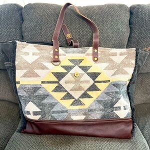 Myra weekender fringie bag Aztec print
